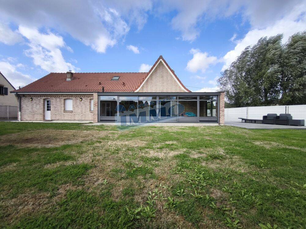 Maison 8 pièces 180 m² · à Aubigny-en-Artois · 180 m² · 375 000 €