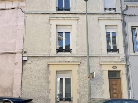 Local commercial à vendre 360 000 € 204 m² de surface de vente Reims 51100