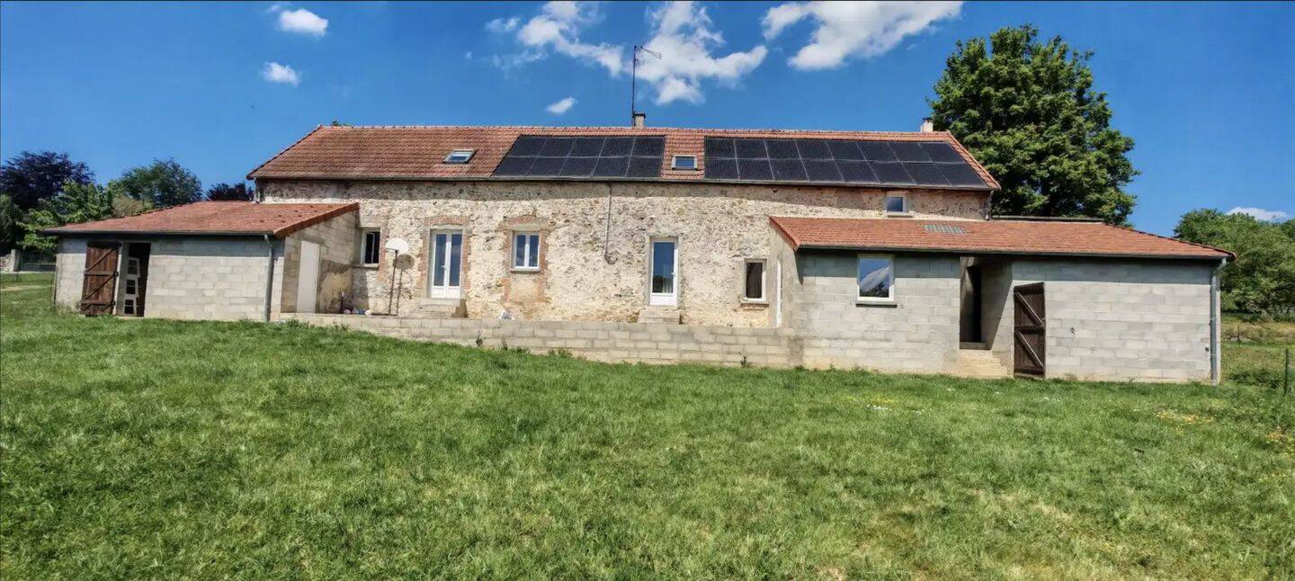 Maison 8 pièces 192 m² · à Mareuil-en-Brie · 192 m² · 159 000 €