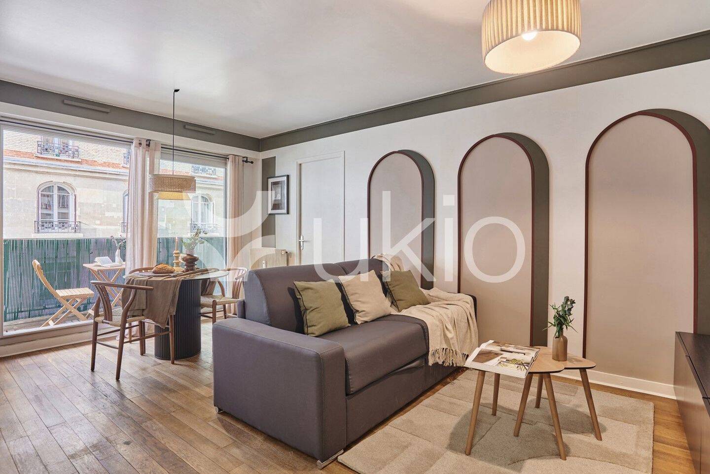 Appartement 2 pièces 57 m² · à Paris 17ème Arrondissement · 57 m² · 3 900 €