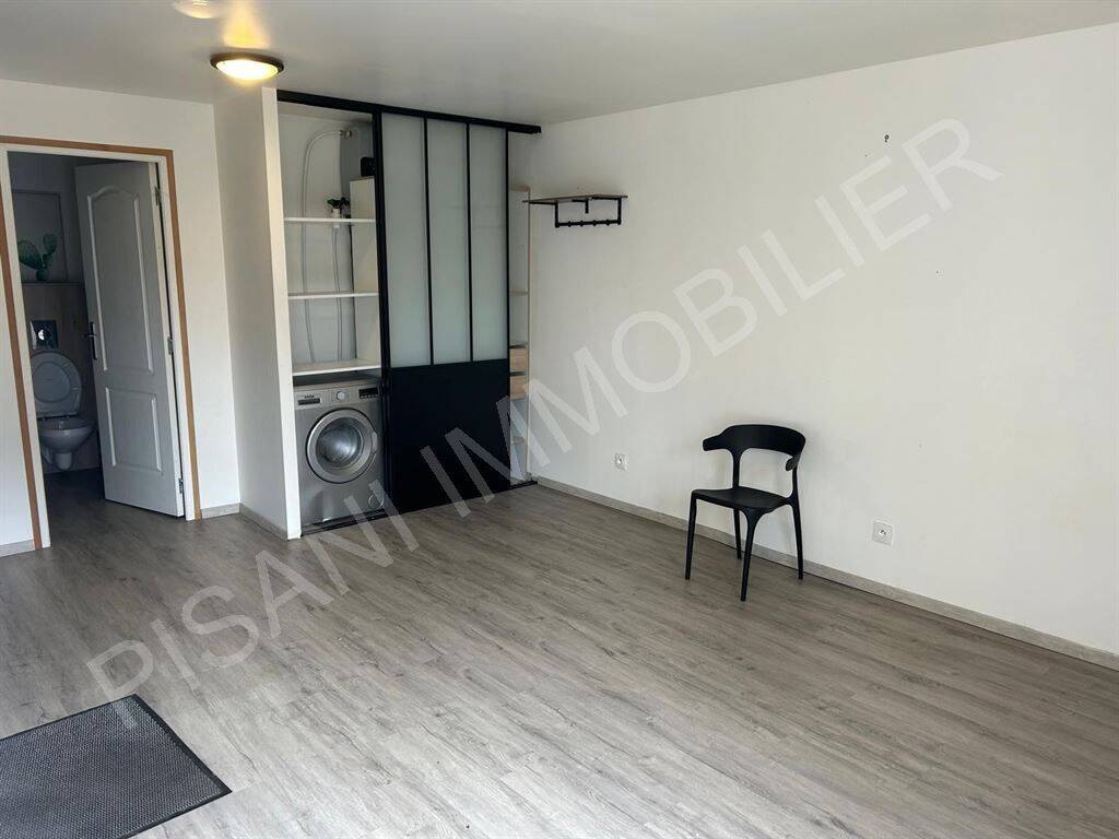 Appartement 1 pièce 25 m² · à Criquetot-l'Esneval · 25 m² · 400 €