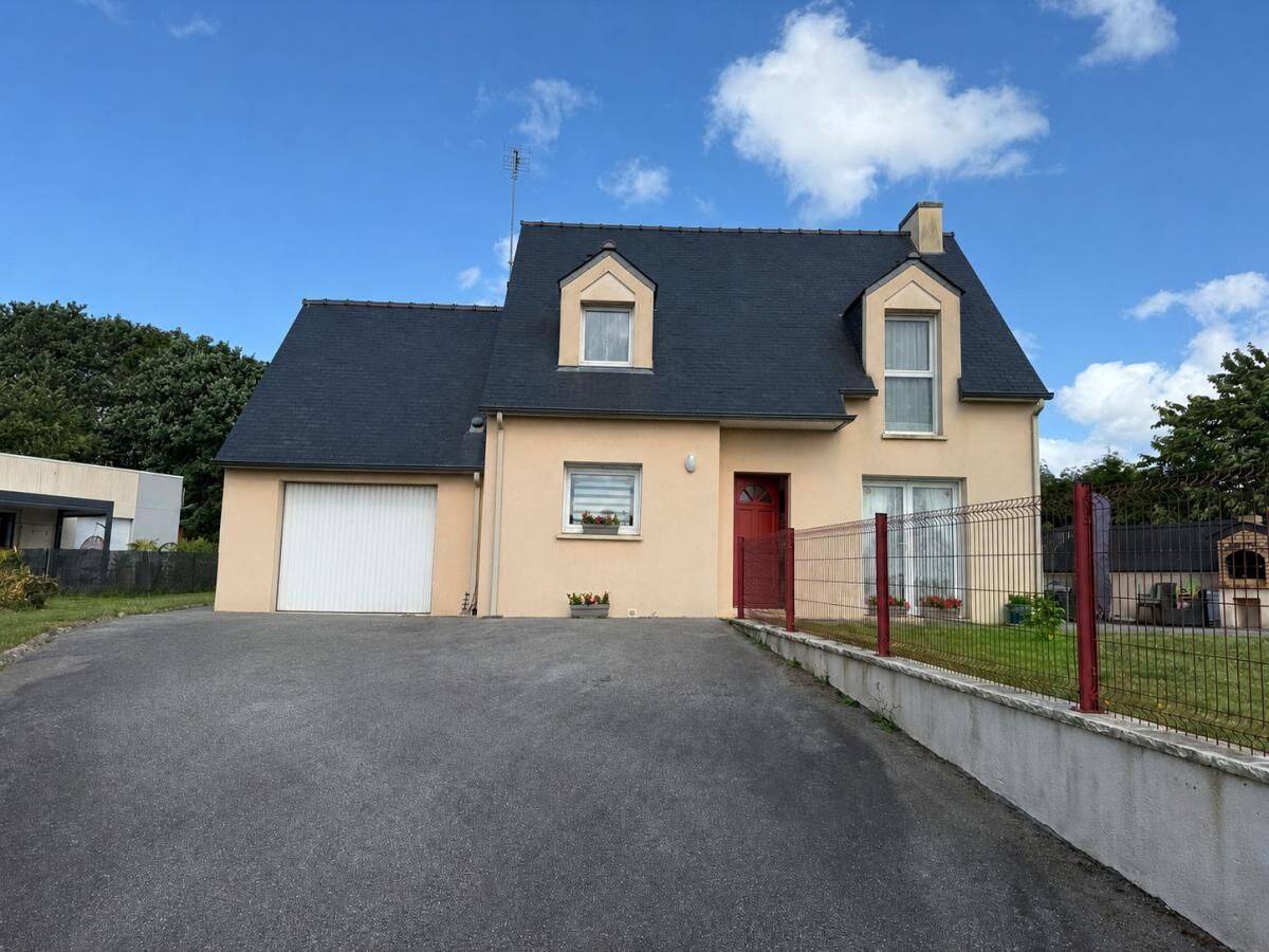 Maison 7 pièces 130 m² · à Plumieux · 130,3 m² · 249 648 €