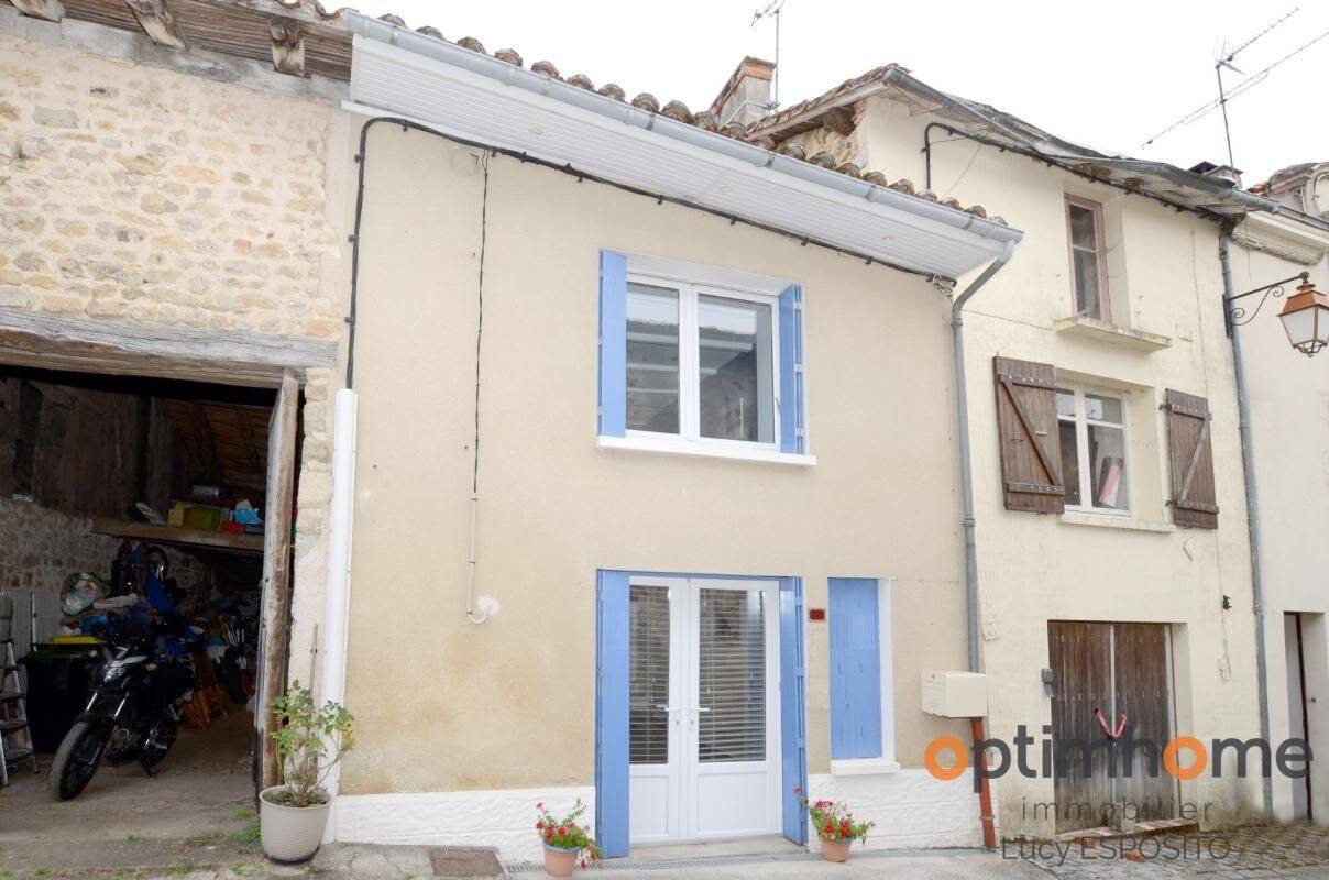 Maison 3 pièces 44 m² · à Alloue · 44 m² · 72 000 €