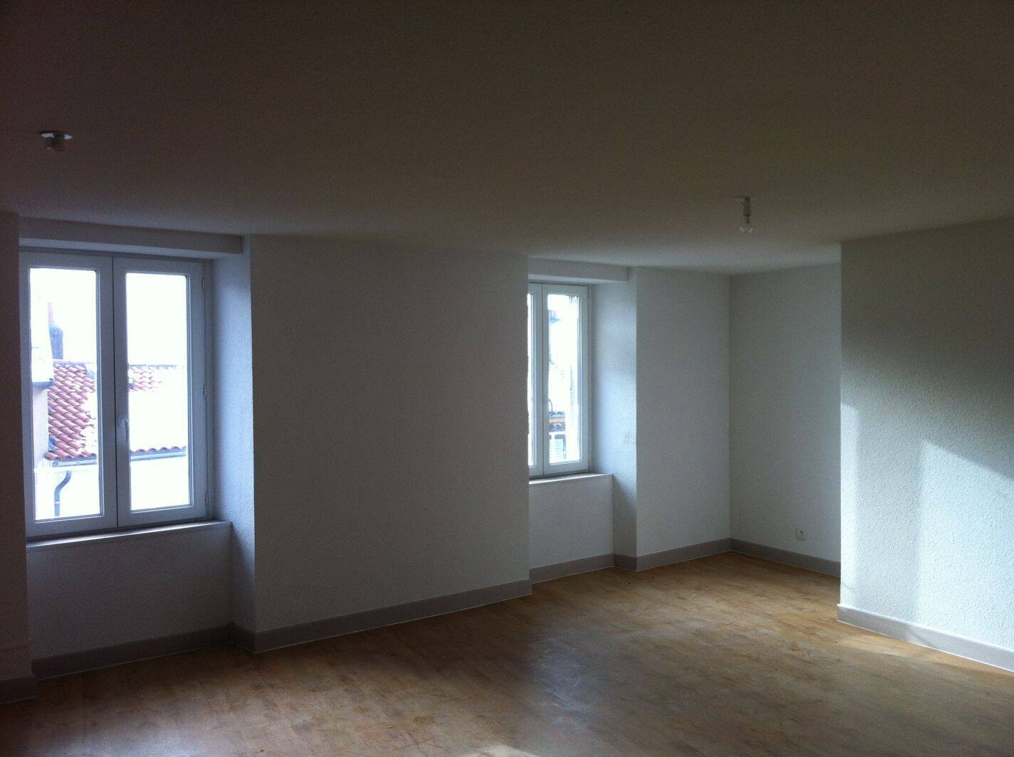 Appartement 2 pièces 85 m² · à Thiers · 85 m² · 45 000 €