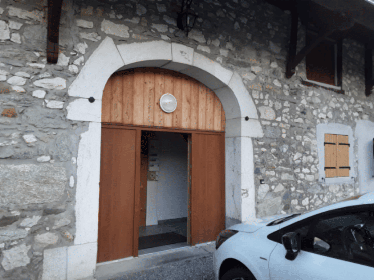 Appartement 2 pièces 54 m² · à Chevrier · 53,7 m² · 715 €/mois