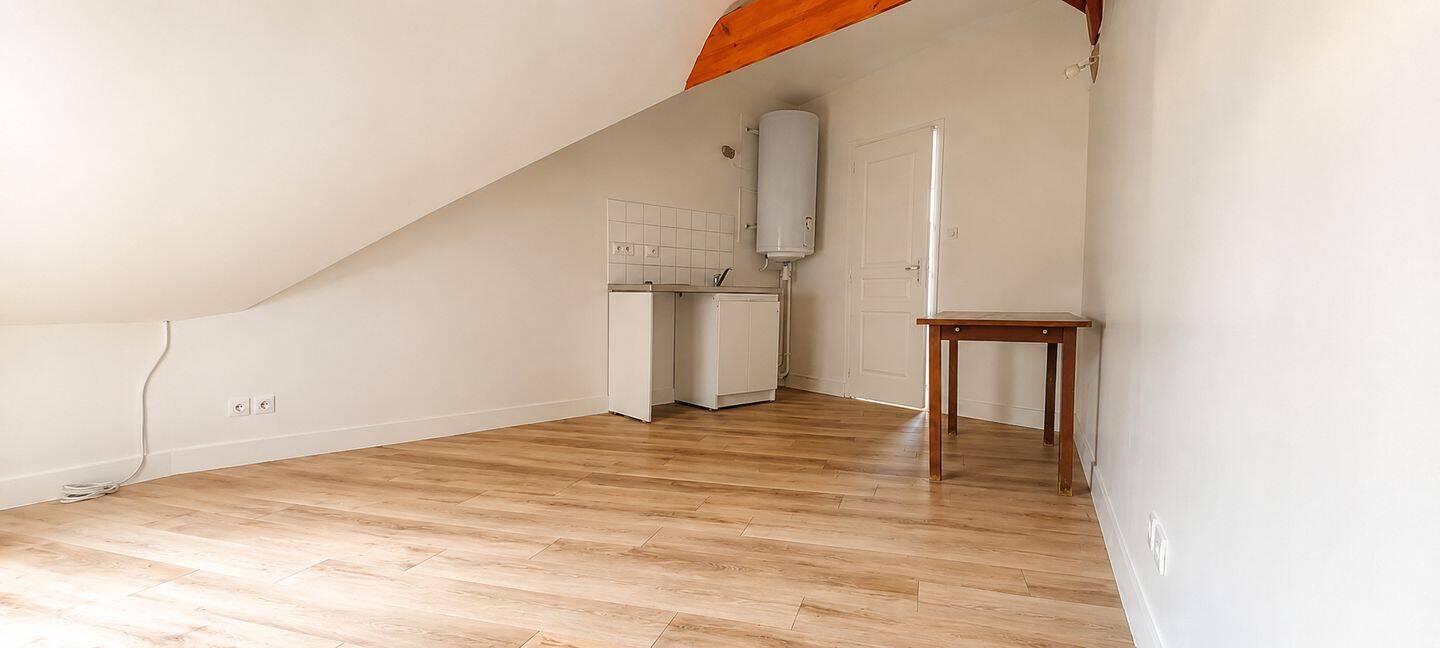 Appartement 1 pièce 16 m² · à Chartres · 16 m² · 360 €