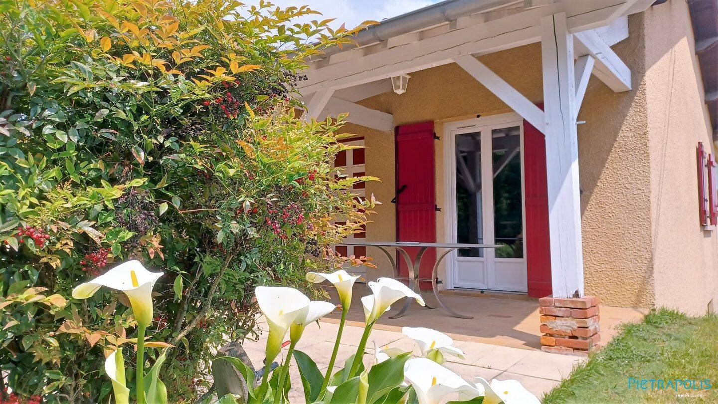 Maison 6 pièces 163 m² · à Bâgé-Dommartin · 163 m² · 339 000 €