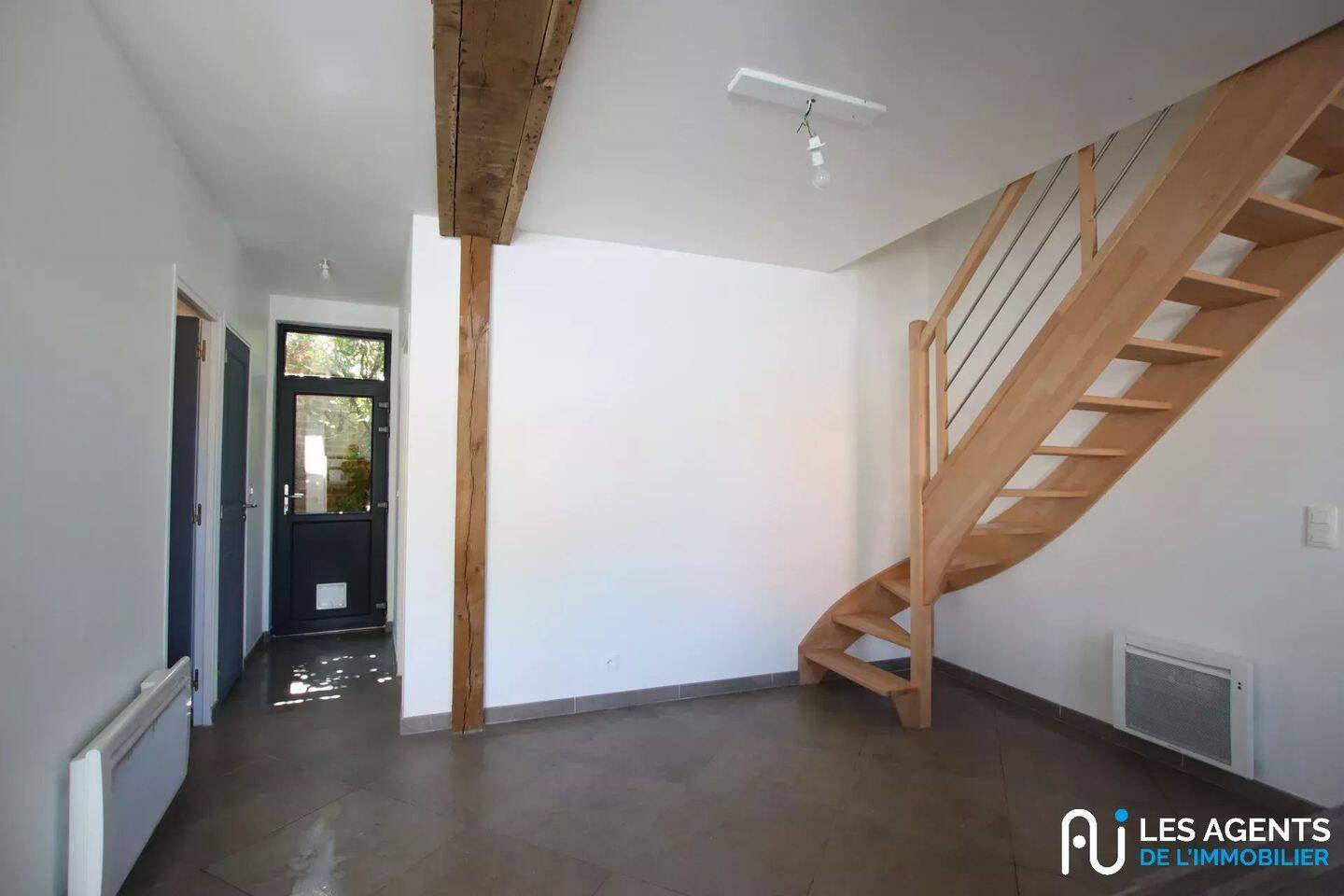 Maison 4 pièces 124 m² · à Ménestreau-en-Villette · 123,5 m² · 1 100 €