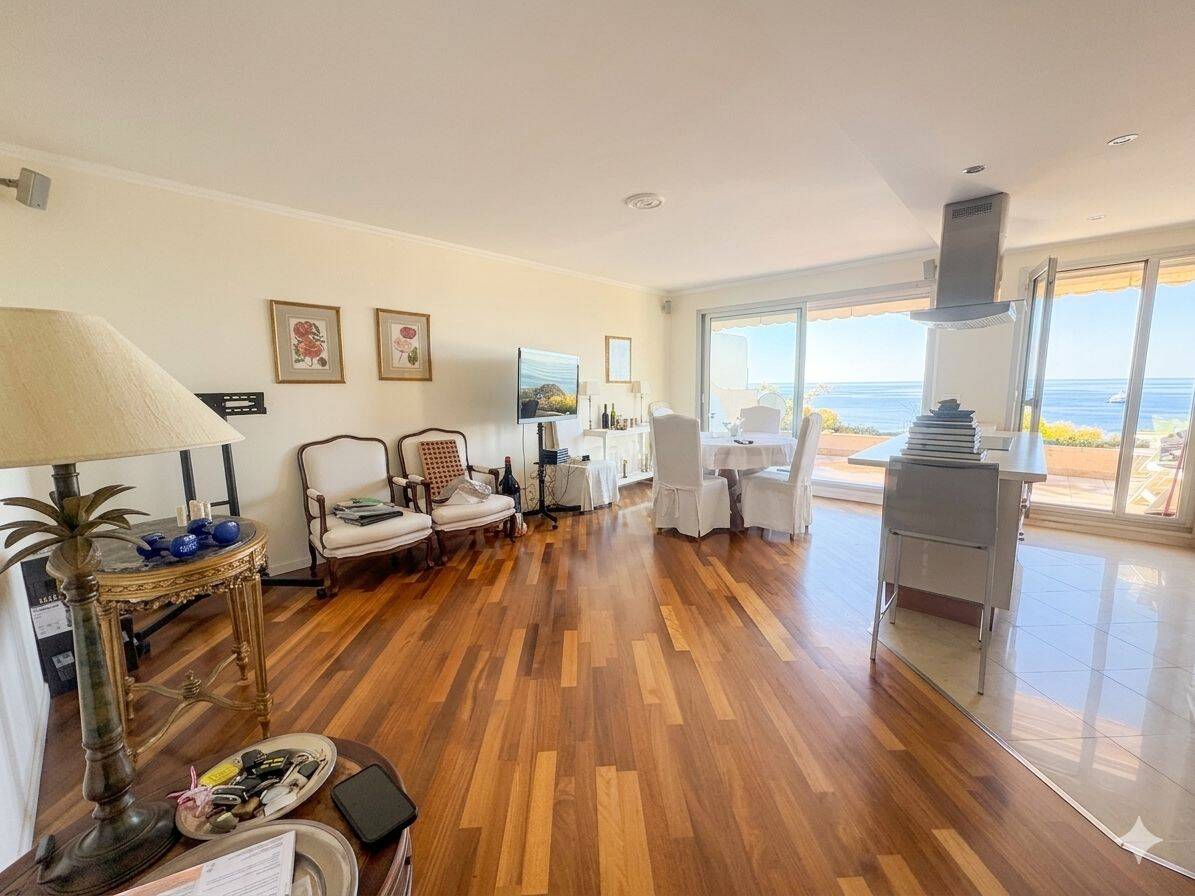 Appartement 4 pièces 80 m² · à Roquebrune-Cap-Martin · 80,1 m² · 695 000 €