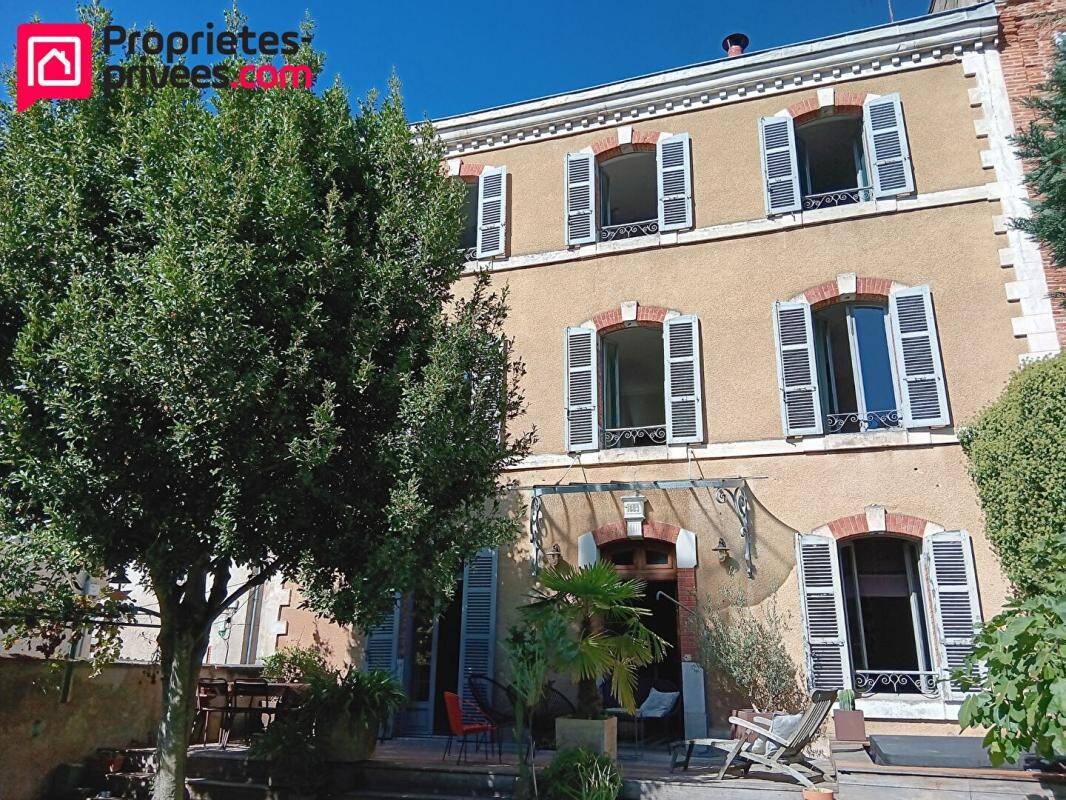 Maison 8 pièces 200 m² · à Cahors · 200 m² · 475 000 €