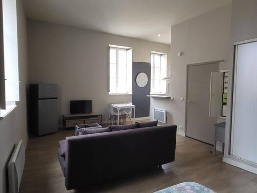 Appartement à louer 580 € 1 pièce 33 m² 2ème étage Coopérative Agde 34300