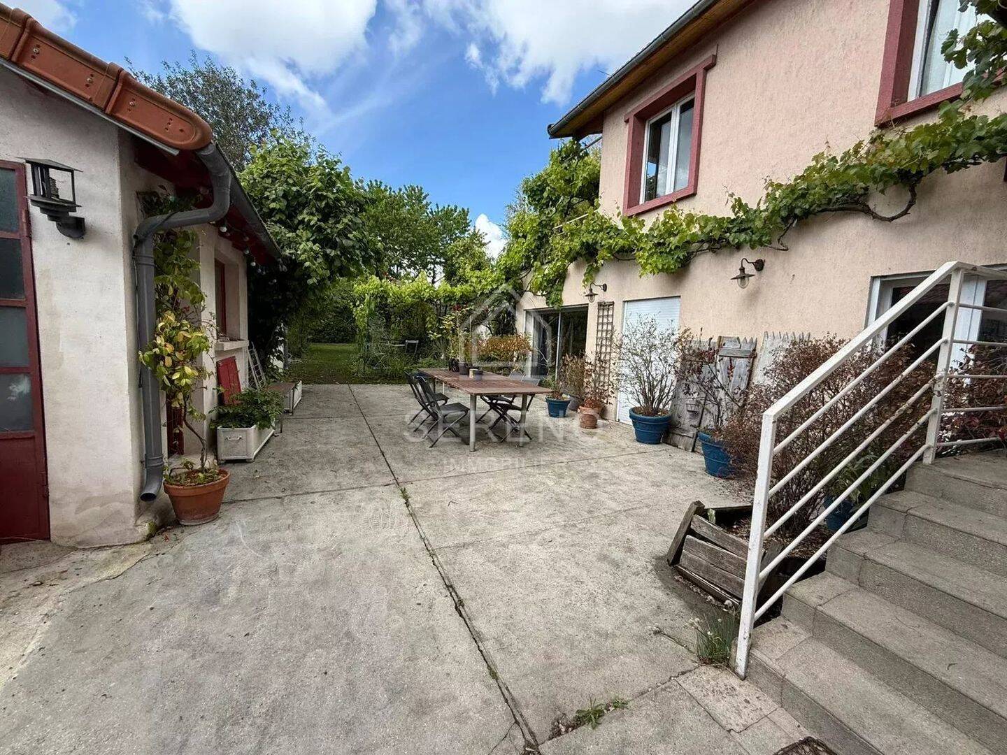 Maison 6 pièces 143 m² · à Montreuil · 143 m² · 675 000 €