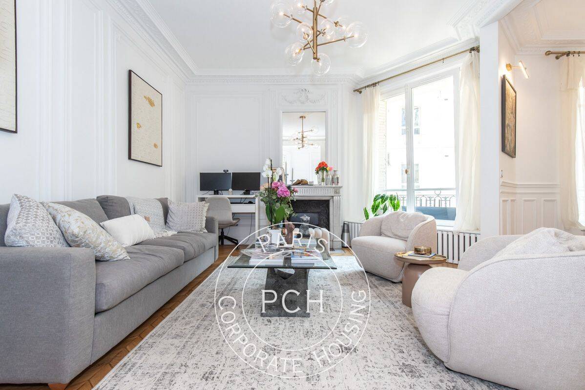 Appartement 5 pièces 109 m² · à Paris 17ème Arrondissement · 109,2 m² · 4 700 €