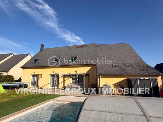 Maison à vendre 269 900 € 7 pièces 5 chambres 166 m² Port-Brillet 53410