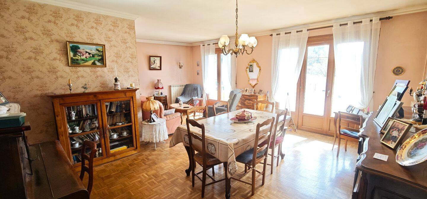 Appartement 4 pièces 95 m² · à Decazeville · 95 m² · 89 900 €