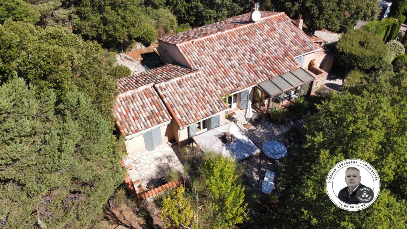 Maison 5 pièces 132 m² · à Tourtour · 132 m² · 425 000 €