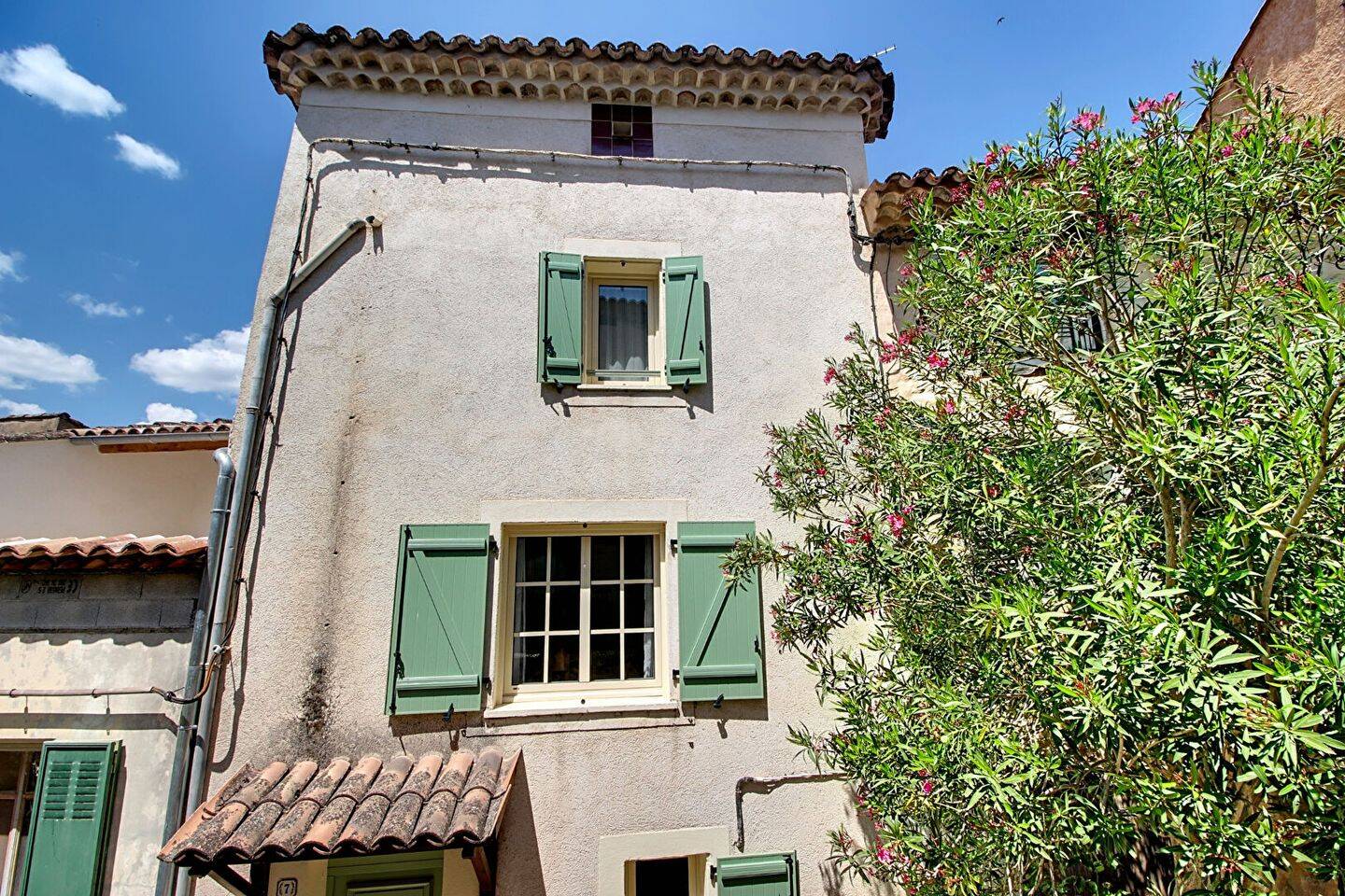 Maison 3 pièces 80 m² · à Entrecasteaux · 80 m² · 139 000 €