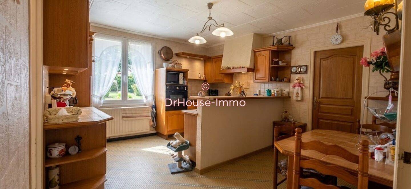 Maison 6 pièces 131 m² · à Commequiers · 131 m² · 199 900 €