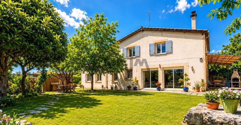 Maison 7 pièces 183 m² · à Quissac · 183 m² · 372 000 €