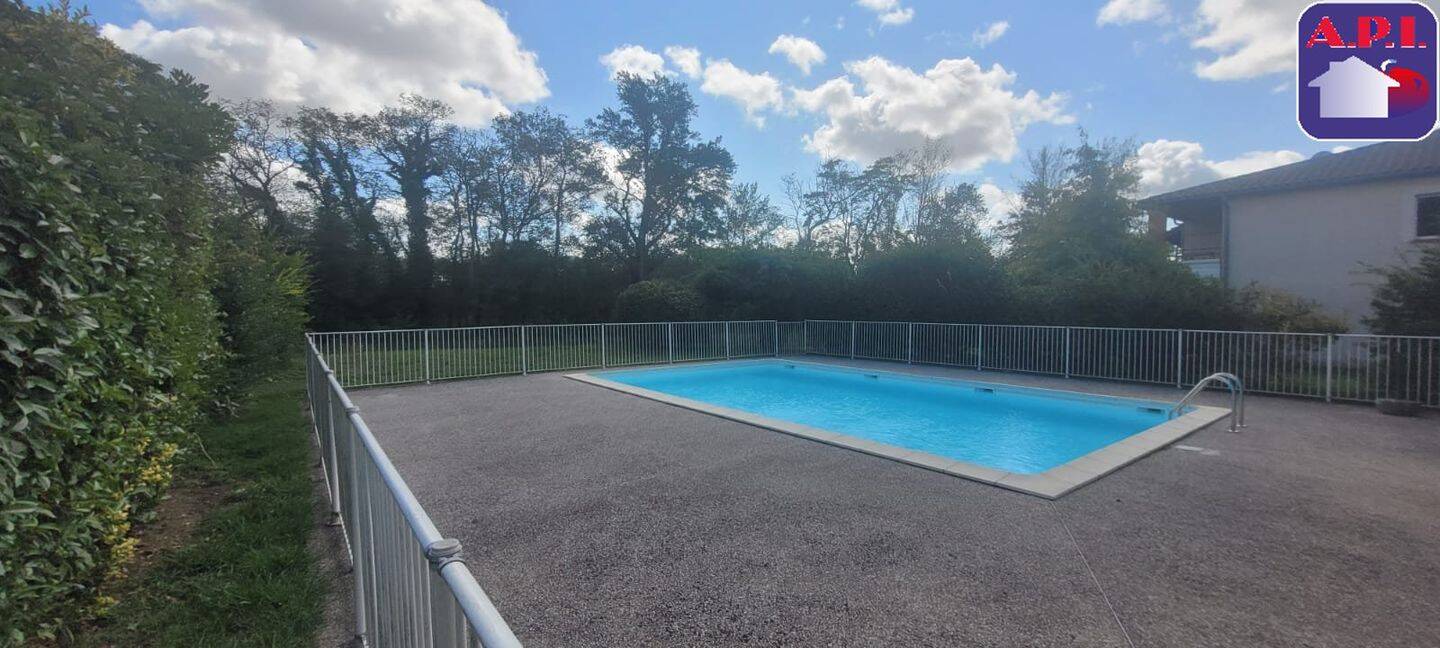 Appartement 2 pièces 46 m² · à Saverdun · 46 m² · 450 €