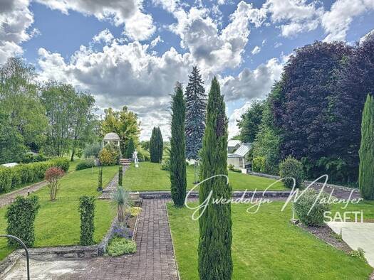 Maison à vendre 549 000 € 10 pièces 7 chambres 312 m² 8 565 m² de terrain Écleux 39600