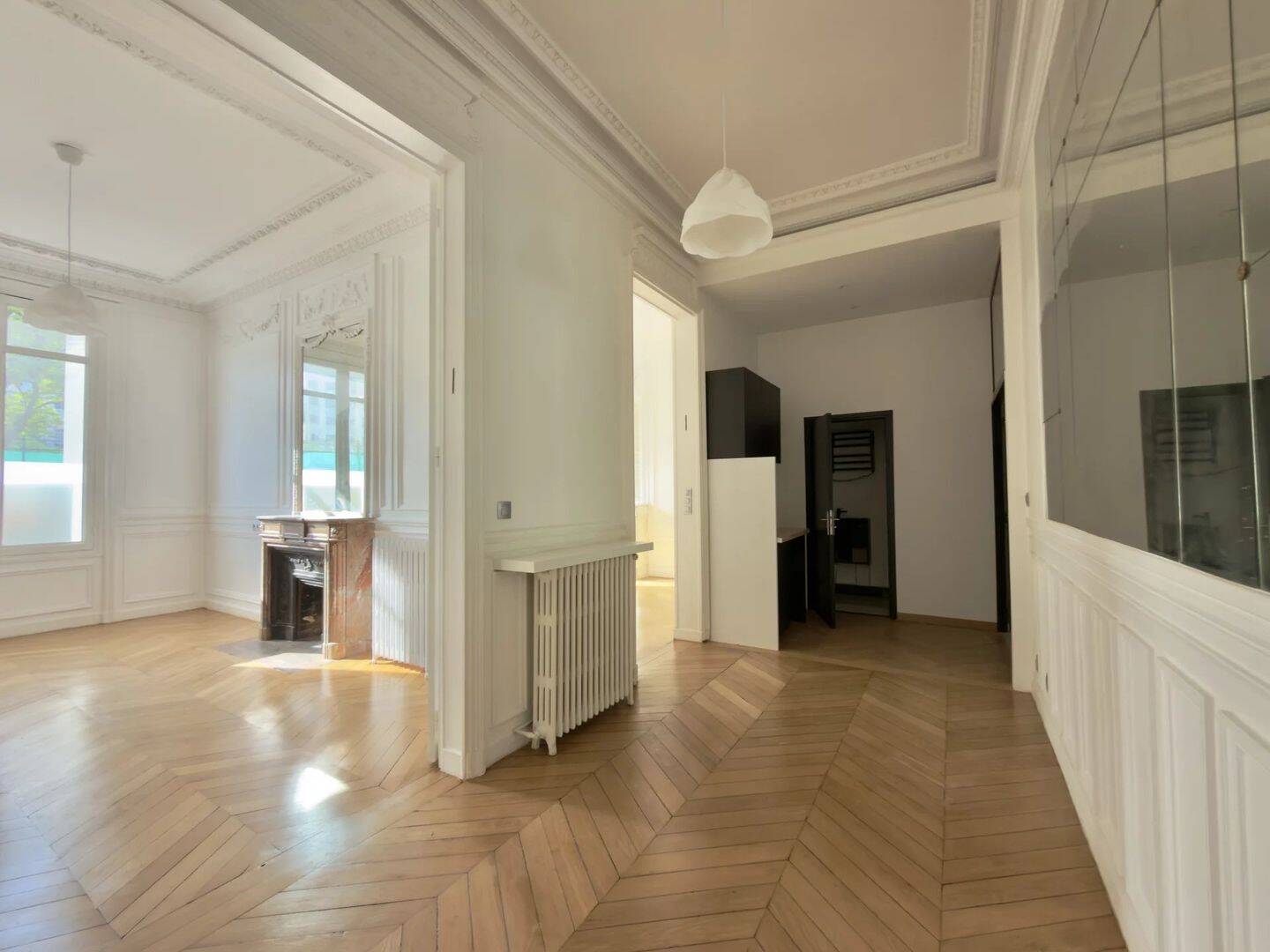 Appartement 4 pièces 68 m² · à Paris 16ème Arrondissement · 68,4 m² · 3 500 €/mois