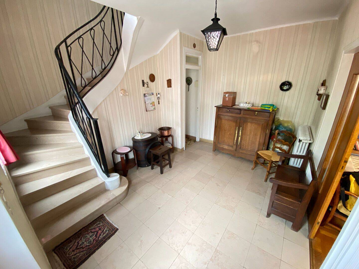 Maison 9 pièces 229 m² · à Condé-en-Normandie · 229 m² · 149 900 €