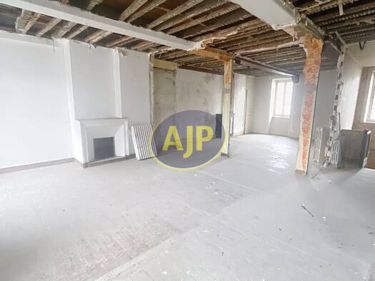 Immeuble à vendre 142 000 € 183 m² Centre Ville Pontivy 56300