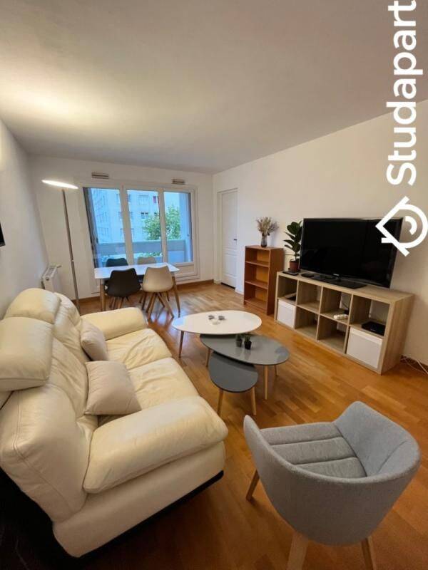 1 pièce 11 m² · à Compiègne · 11 m² · 435 €