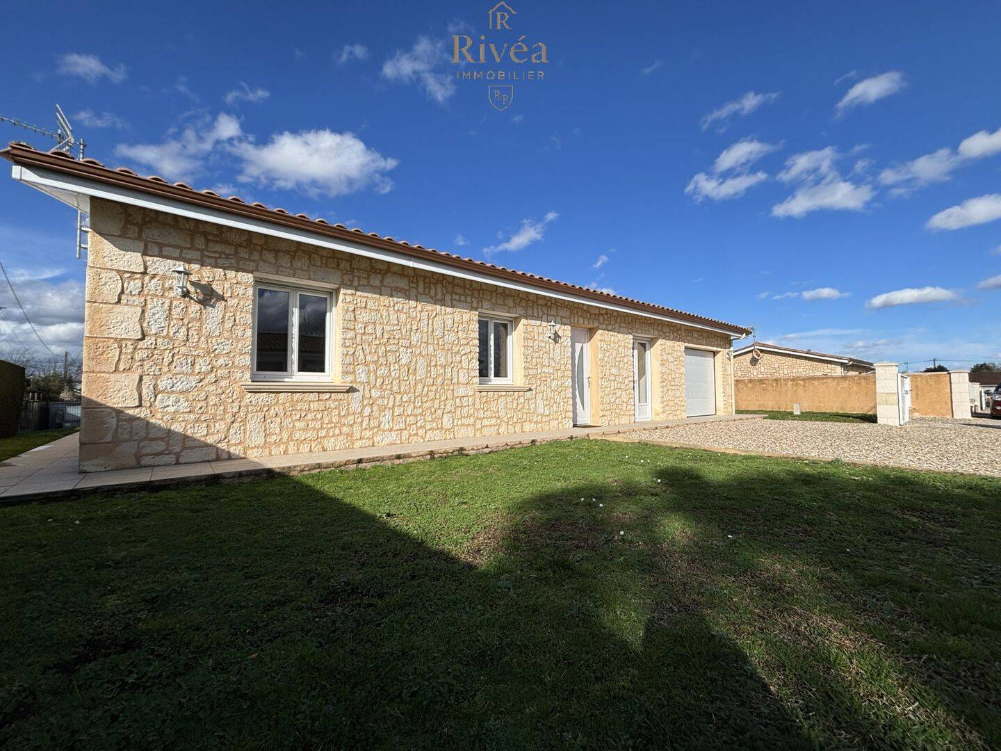 Maison 5 pièces 94 m² · à Coutras · 94 m² · 225 000 €