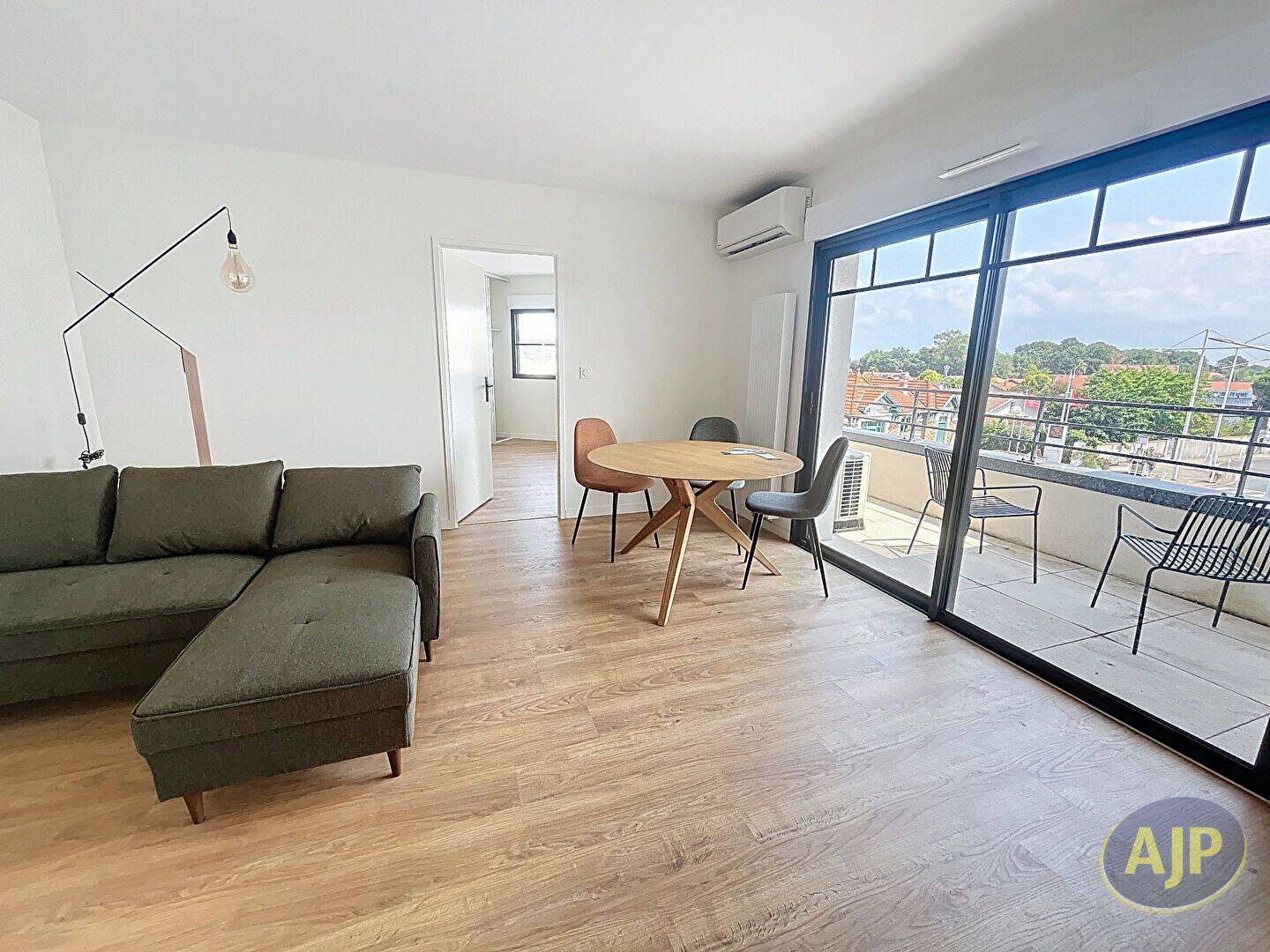 Appartement 2 pièces 53 m² · à Gujan-Mestras · 53 m² · 1 600 €