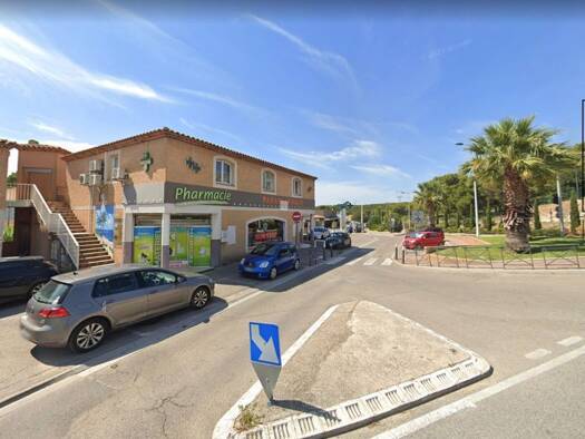 Espace bureau à louer 890 € 27 m² de bureaux Ensuès-la-Redonne 13820