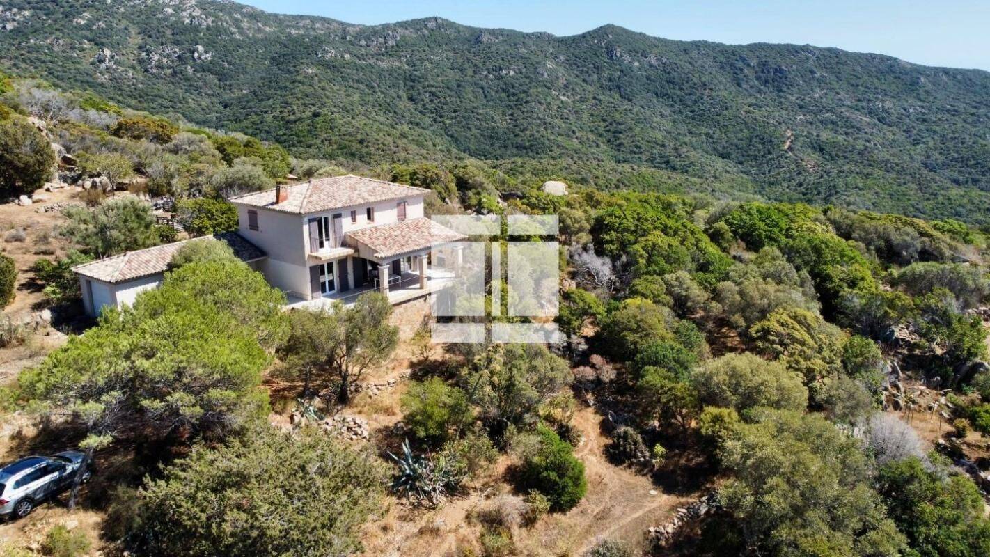 Maison 5 pièces 215 m² · à Coti-Chiavari · 215 m² · 1 250 000 €