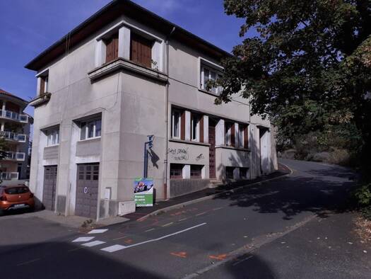 Maison de ville à vendre 280 000 € 8 pièces 6 chambres 184 m² Saint-Chamond 42400