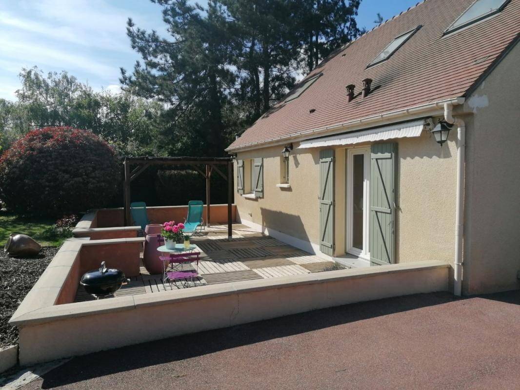 Maison 7 pièces 128 m² · à Bû · 128 m² · 299 000 €