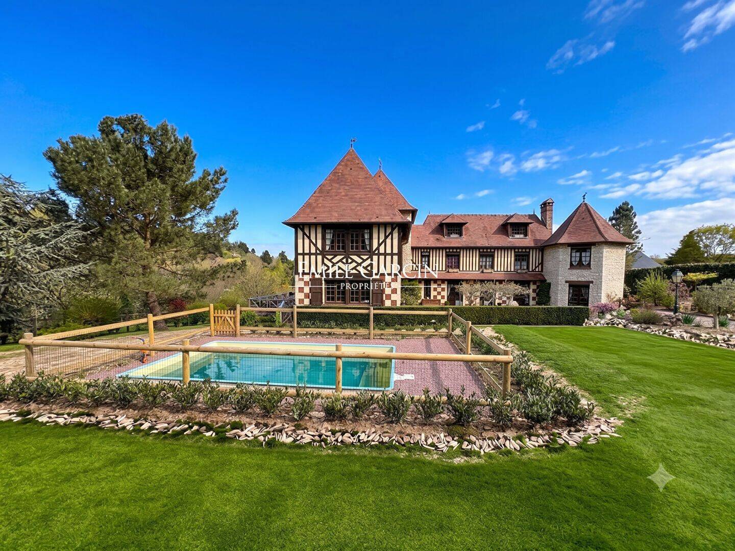 Maison 15 pièces 297 m² · à Blangy-le-Château · 297 m² · 1 495 000 €