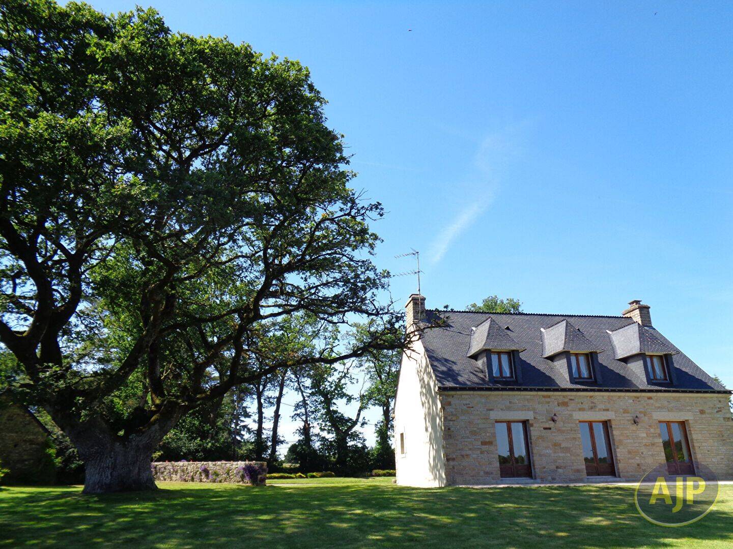 Maison 7 pièces 129 m² · à Plumelec · 129 m² · 249 335 €