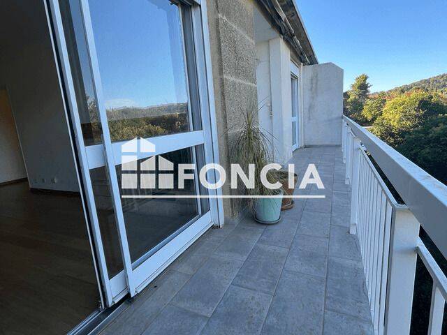 Appartement 3 pièces 74 m² · à Aix-en-Provence · 74,1 m² · 1 320 €
