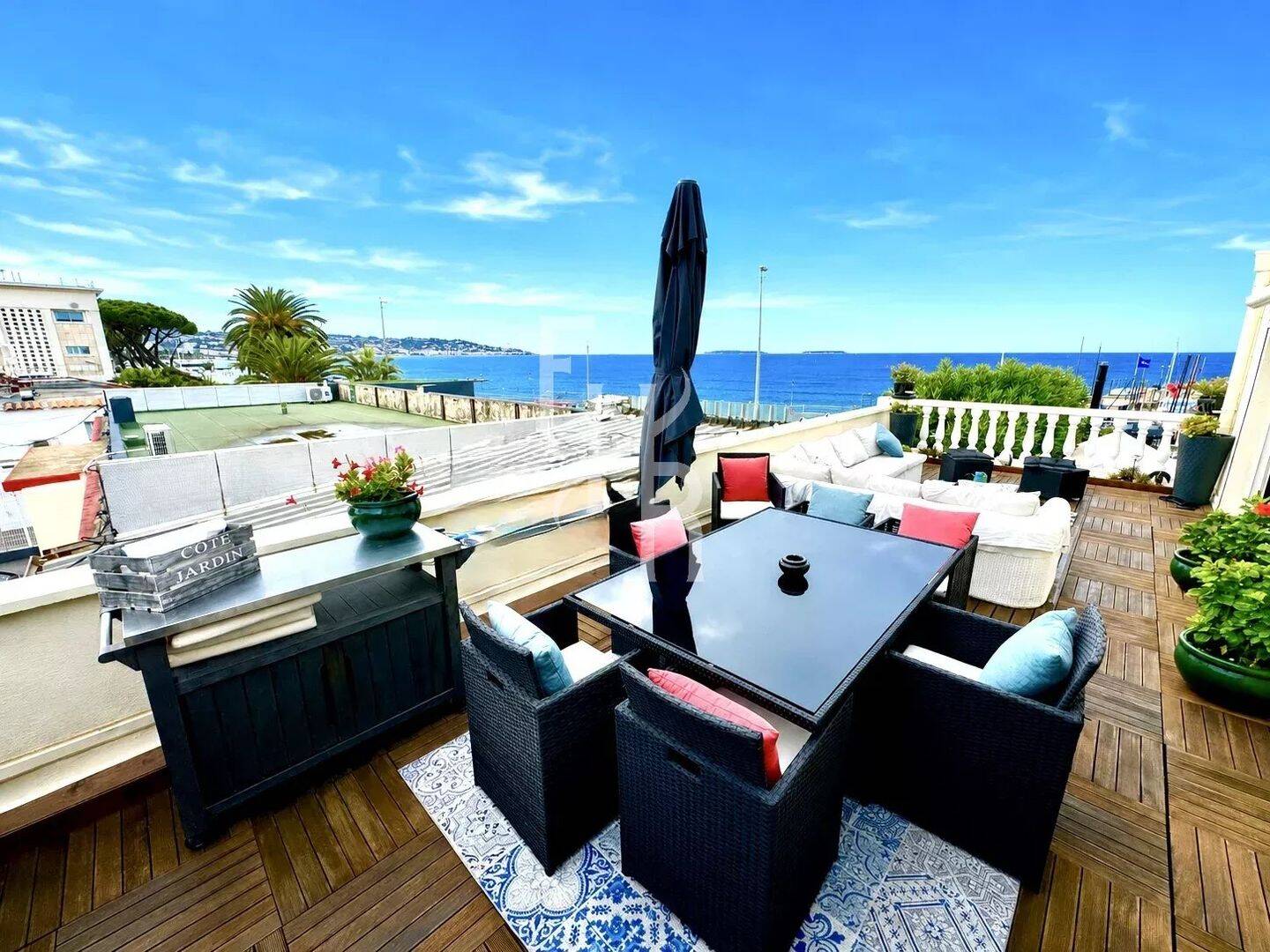 Appartement 3 pièces 107 m² · à Cannes · 107,1 m² · 980 000 €