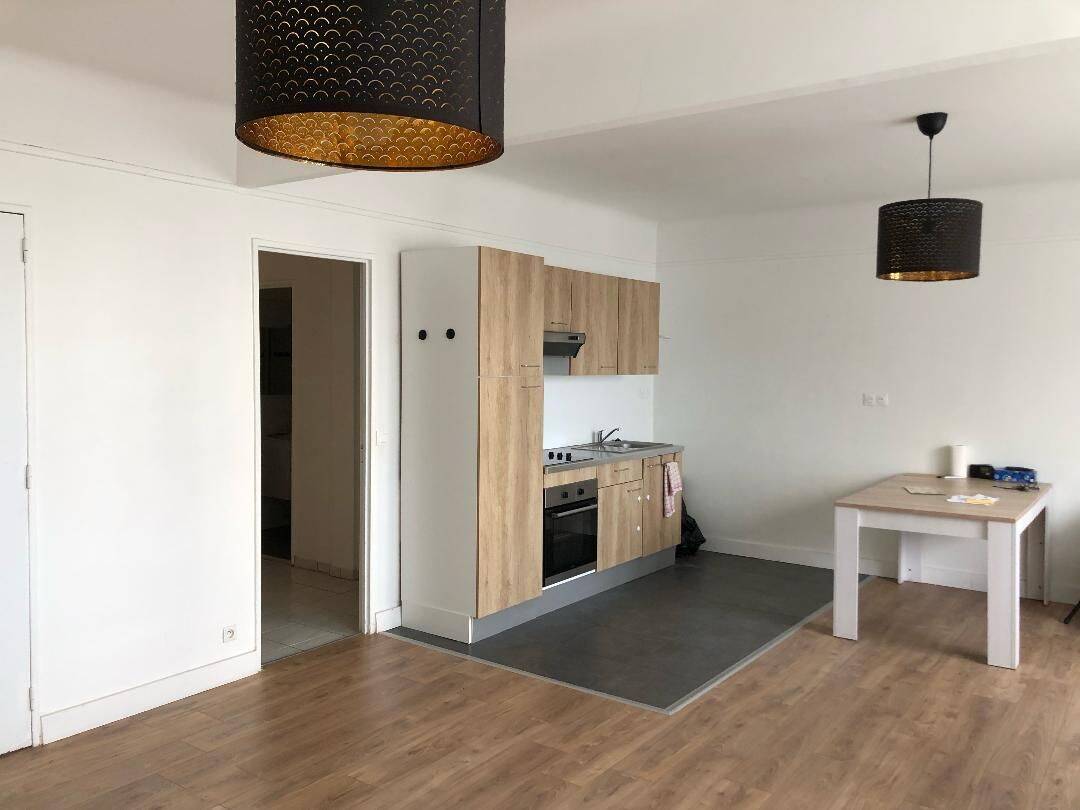 Appartement 3 pièces 75 m² · à Joinville-le-Pont · 75 m² · 1 600 €