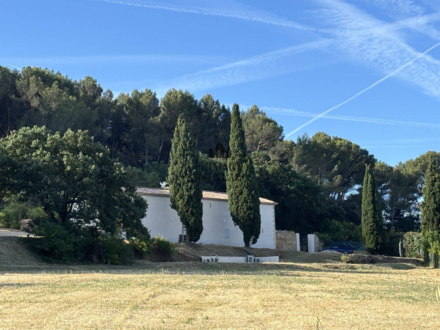 Appartement 3 pièces 100 m² · à Bouc-Bel-Air · 100 m² · 2 800 €