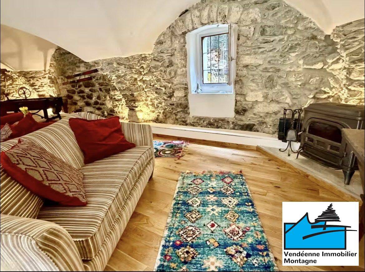 Maison 4 pièces 125 m² · à Les Deux Alpes · 125 m² · 329 000 €