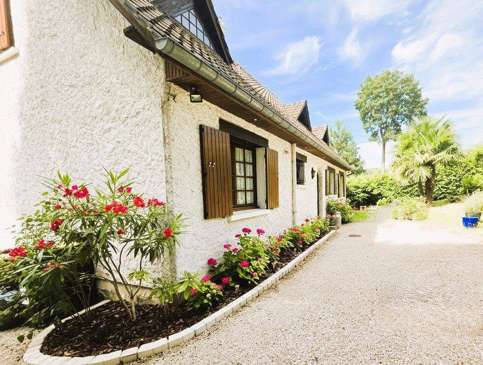 Maison 8 pièces 150 m² · à Villers-sur-Coudun · 150 m² · 349 000 €