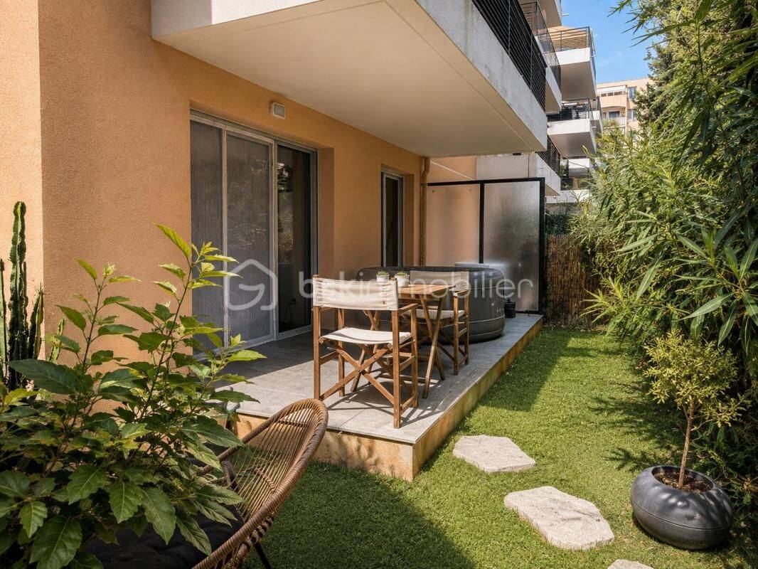 Appartement 2 pièces 38 m² · à Vallauris · 37,6 m² · 185 000 €