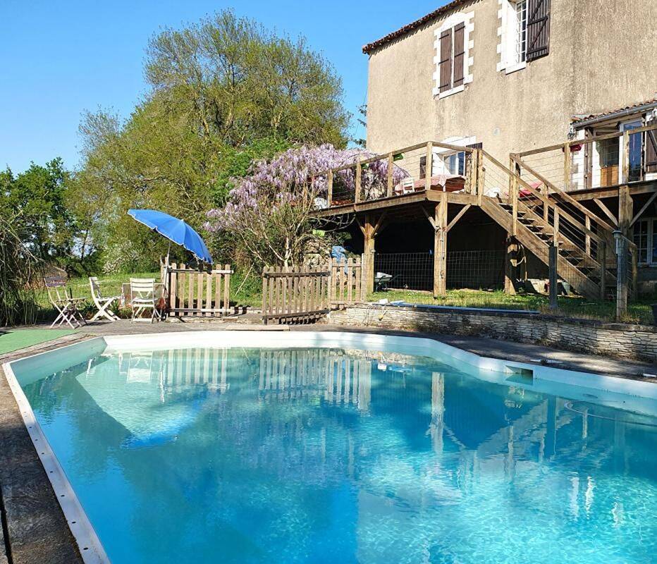 Maison 7 pièces 234 m² · à Divatte-sur-Loire · 234 m² · 447 200 €