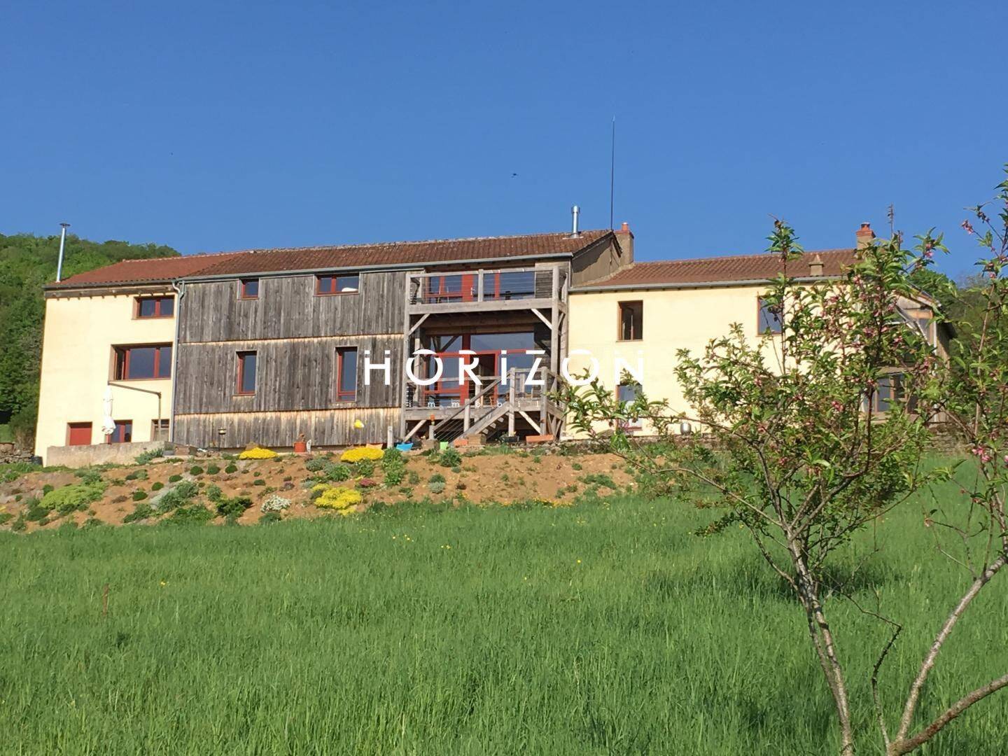 Maison 16 pièces 319 m² · à Bray · 319 m² · 895 000 €