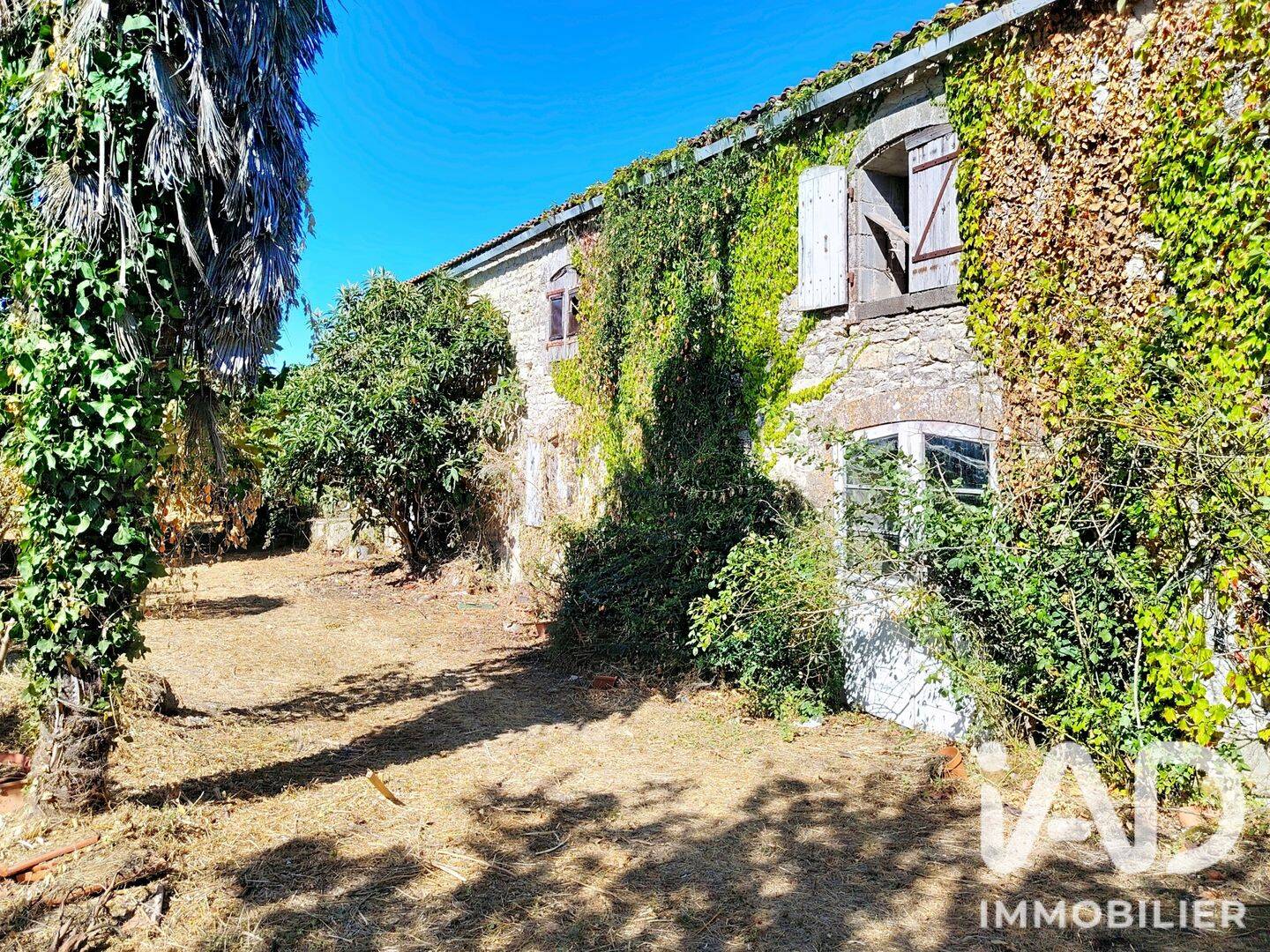 Maison 2 pièces 190 m² · à Andilly · 190 m² · 140 000 €