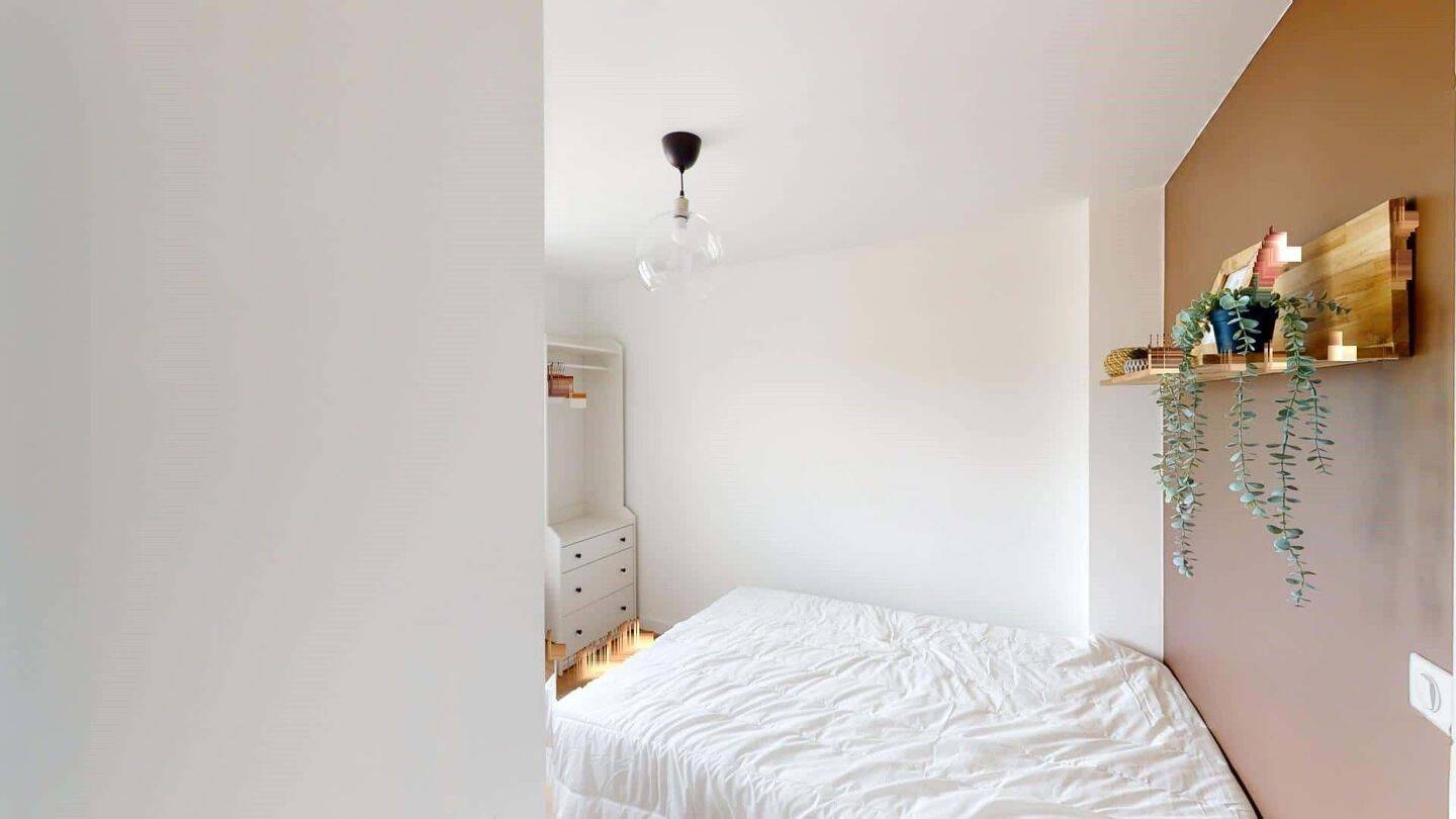 1 pièce 15 m² · à Clermont-Ferrand · 15 m² · 370 €