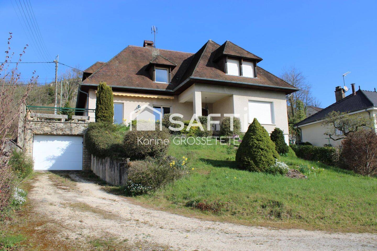 Maison 7 pièces 228 m² · à Montbard · 228 m² · 315 000 €