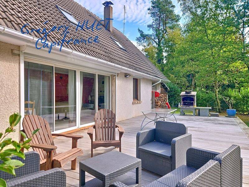 Maison 8 pièces 151 m² · à Thénouville · 151 m² · 275 000 €